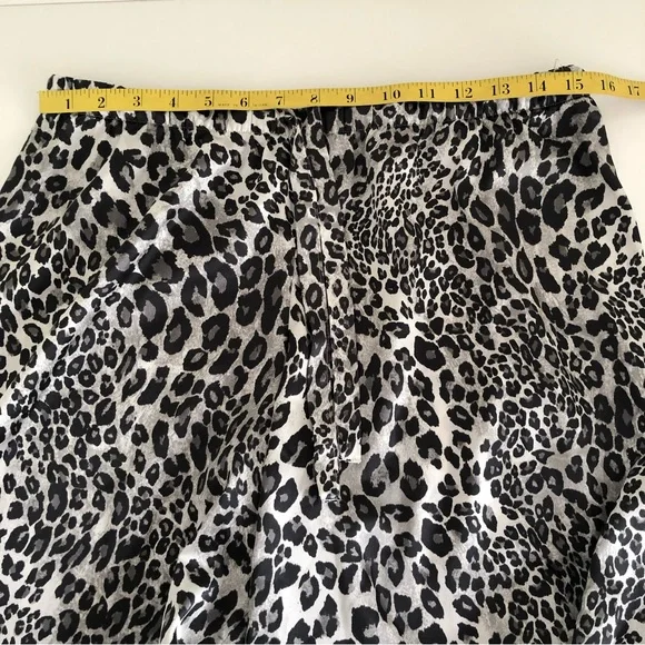 2000s Victoria Secret snow leopard satin pajama set sz M
